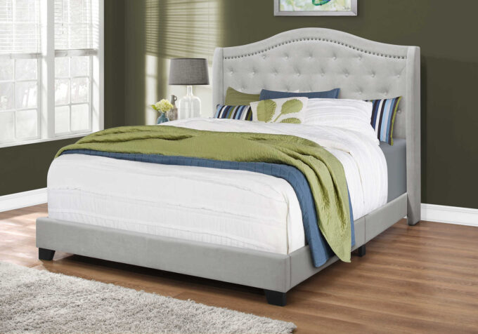 BED - QUEEN SIZE / LIGHT GREY VELVET WITH CHROME TRIM