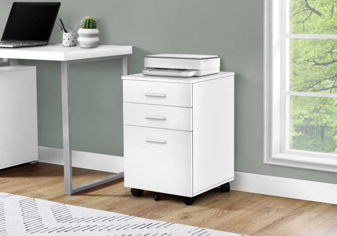 FILING CABINET - 3 DRAWER / WHITE ON CASTORS