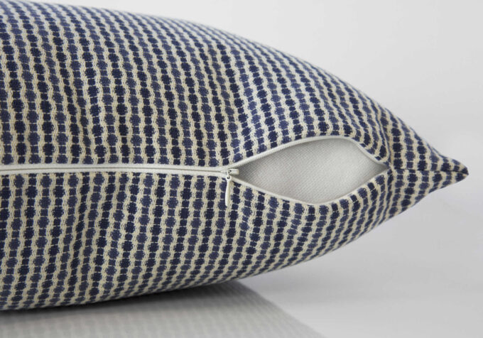 PILLOW - 18"X 18" / LIGHT / DARK BLUE ABSTRACT DOT / 1PC - Image 4