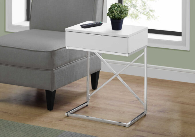 ACCENT TABLE - 24"H / GLOSSY WHITE / CHROME METAL