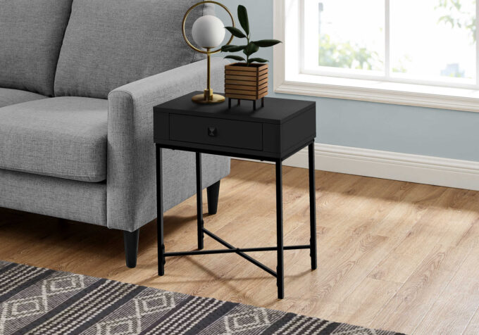 ACCENT TABLE - 22"H / BLACK / BLACK METAL