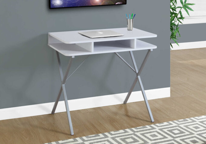 COMPUTER DESK - 31"L / WHITE TOP / SILVER METAL