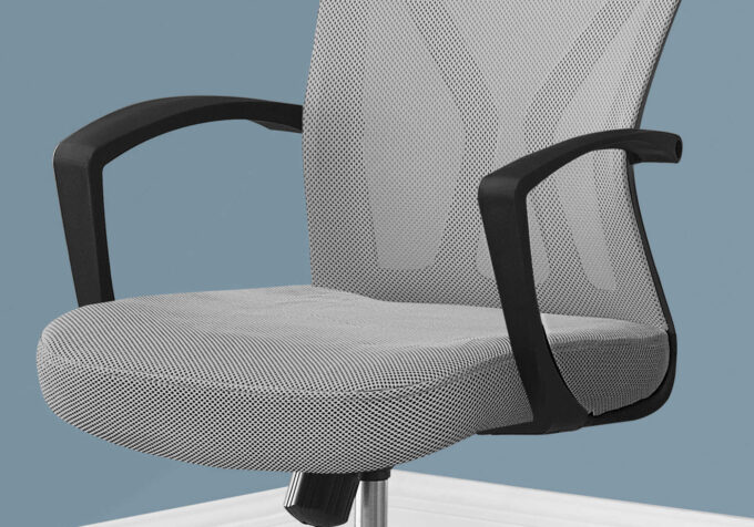 OFFICE CHAIR - GREY / CHROME BASE ON CASTORS - Image 2